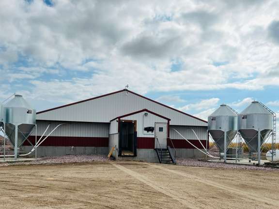 Pig nursery livestock confinement building near Mount Vernon South Dakota