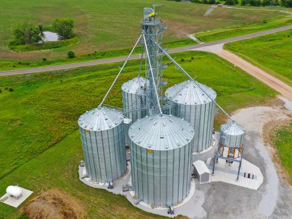 Grain system - 4 GSI grain bins and AGI mixed flow dryer near Dewitt NE