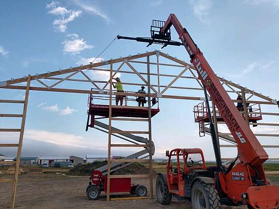 60x80x18 shop with 30x80x10 office near Pierre